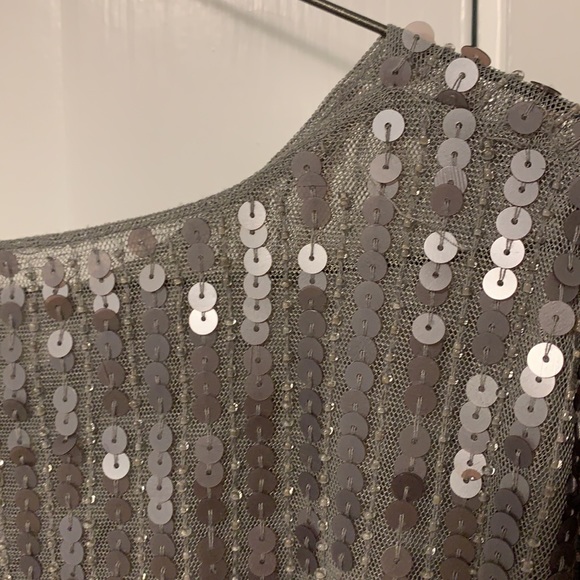 Vila Denmark - silver/gray sequin top - Picture 11 of 16
